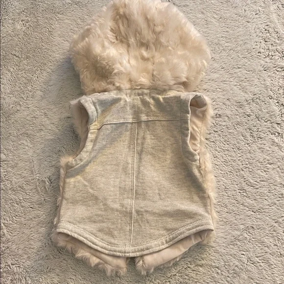Jessica Simpson Faux Fur Hooded Vest SZ 2T - Picture 5 of 5